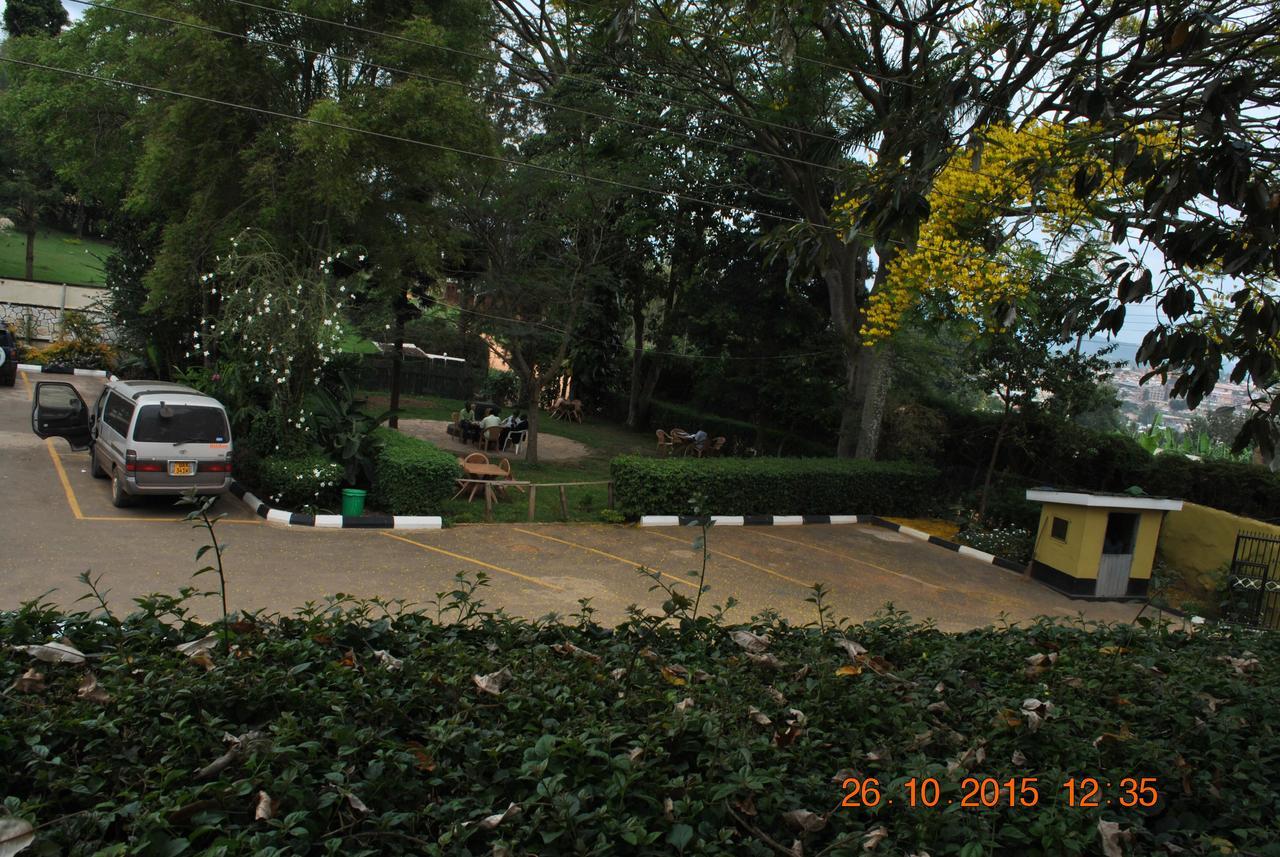Little Woods Inn Mbarara Экстерьер фото